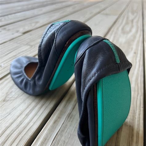 terks|tieks navy.